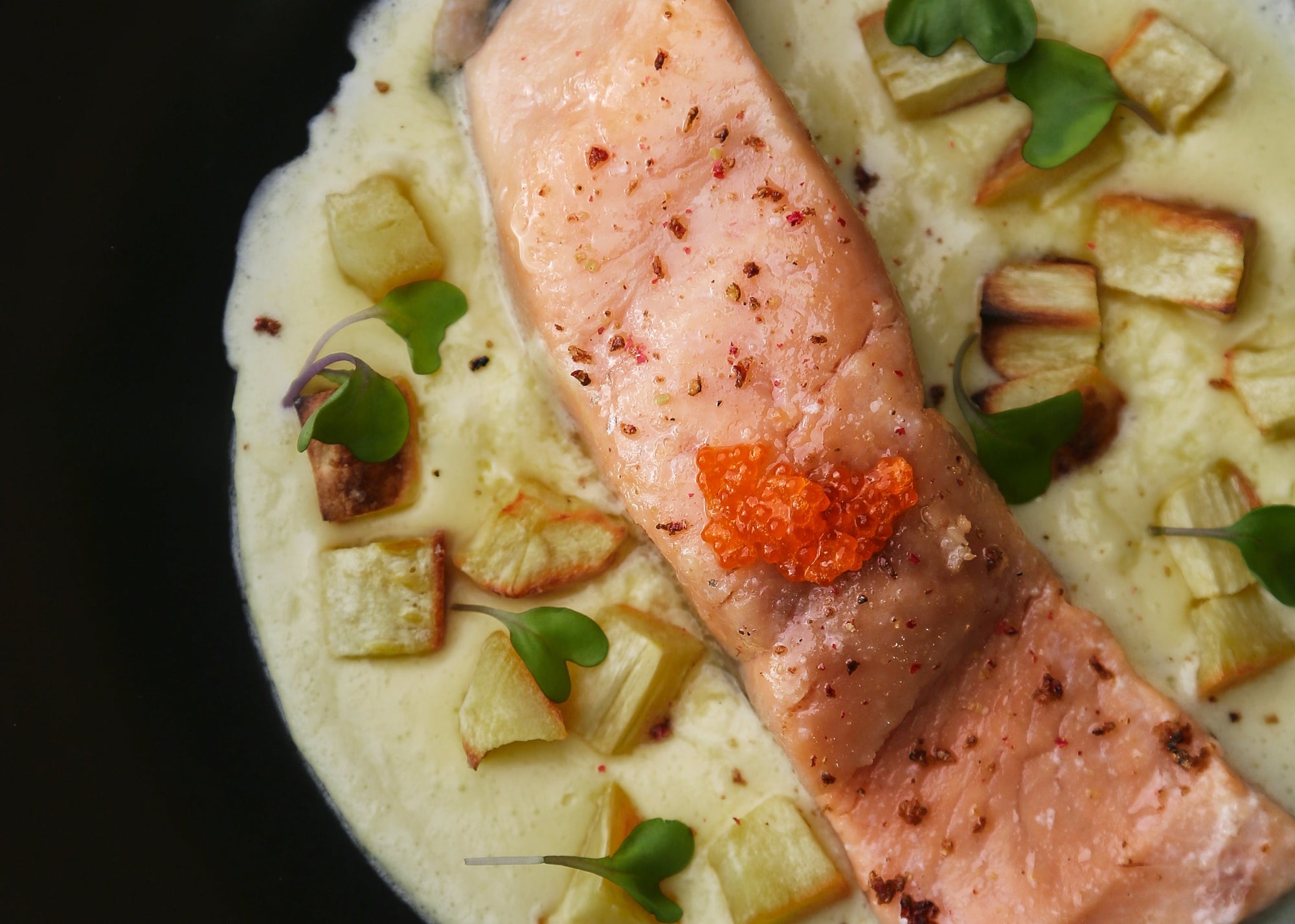 King Salmon Confit with Hollandaise Sauce